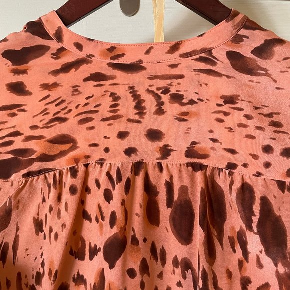 Tucker NYC printed tunic top - Picture 4 of 6